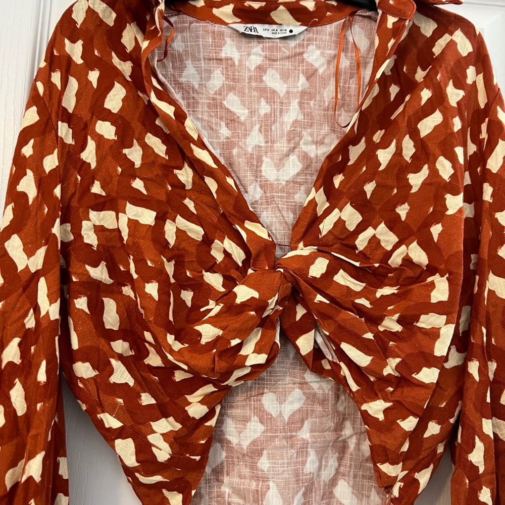 Zara Rust and White Patterned Cropped Blouse